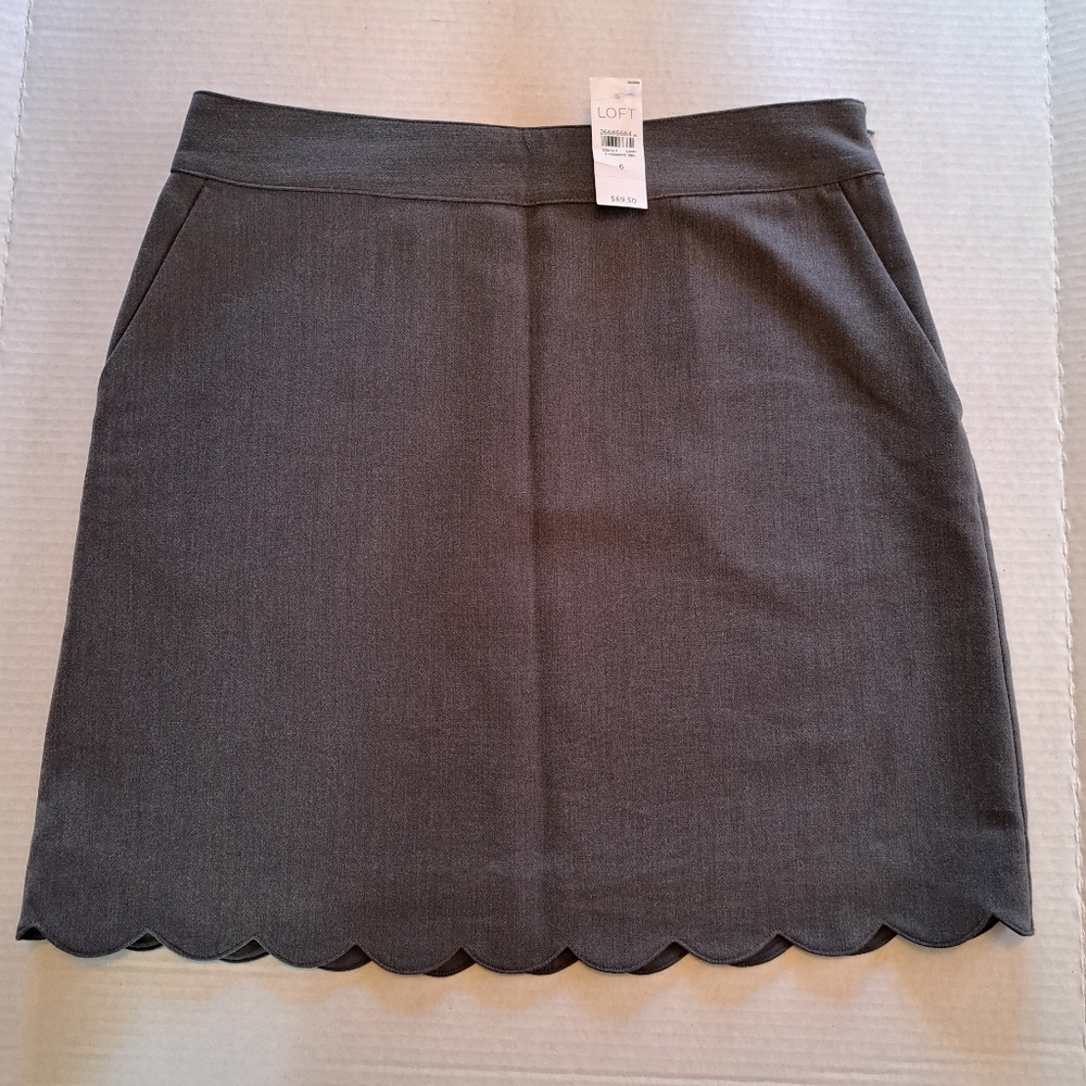 NWT LOFT skirt Scalloped Grey Size 6